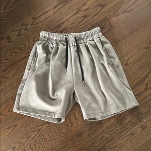 Men's Light Gray Elastic Waist Casual Shorts